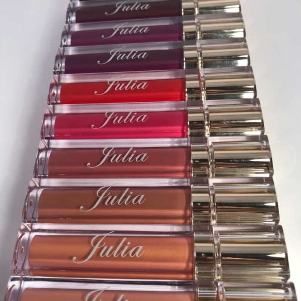 1-Liquid Lip Gloss